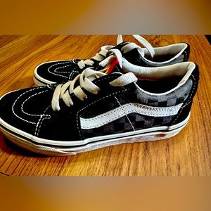 Boys VANS size 2 checkerboard ❗️